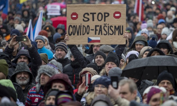 Чехия даде задна за задължителната ваксинация