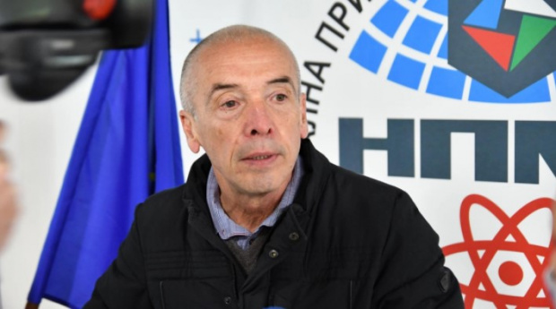 БЛС сезира етичната комисия заради твърдения на доц. Мангъров