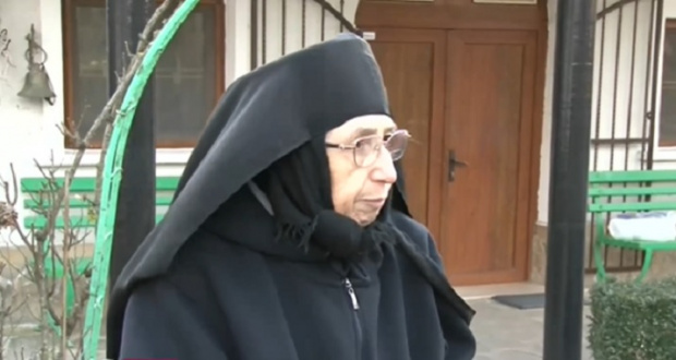 Монахини зъзнат в манастир, не могат да плащат скъпия ток