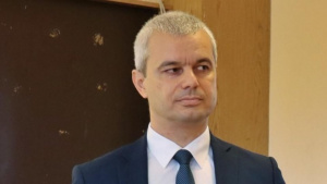 Костадинов пак плаши с протест, "Въздраждане" иска оставката на здравния министър