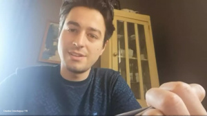 Министърът на културата чете стихове онлайн (ВИДЕО)