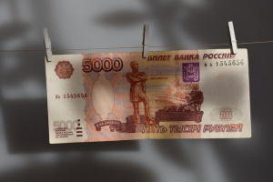 Санкциите удариха руската рубла, поевтиня с почти 30% спрямо долара