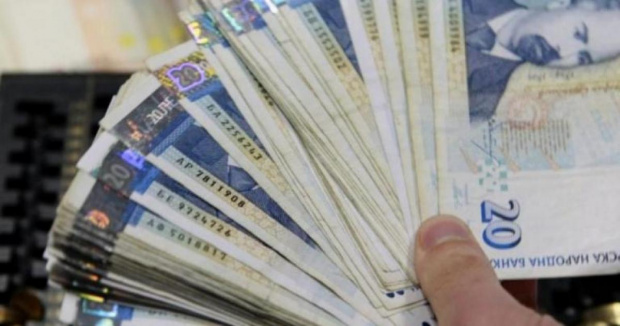 НСИ: 1612 лева е средната заплата в България за четвъртото тримесечие на 2021 година