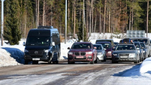 Руснаци бягат във Финландия, опасяват се от военно положение