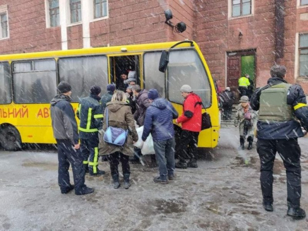 МВнР: Ползвайте осигурените евакуационни влакове от жп гарите в Украйна