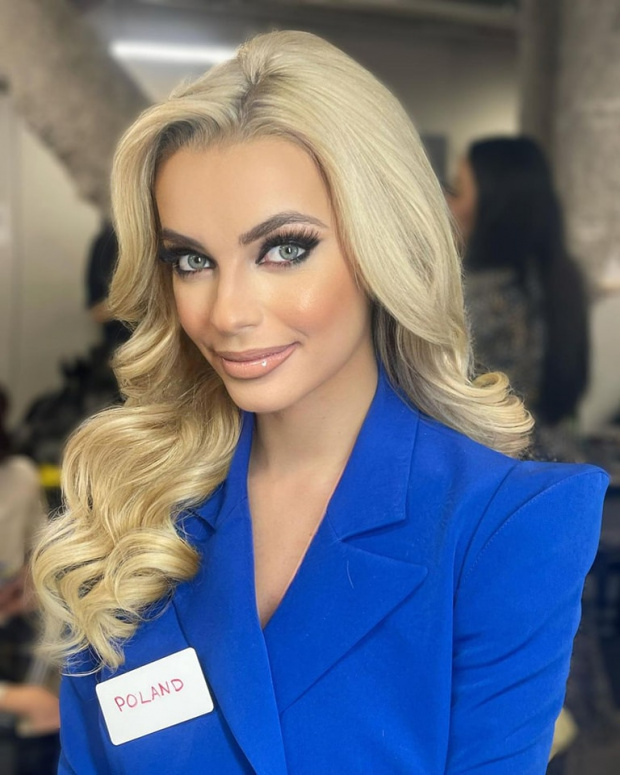 Новата Мис Свят е полската блондинка Каролина Биелавска СНИМКА