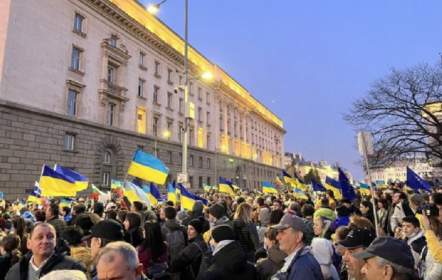 Най-сетне! Българите се вдигнаха в подкрепа на Украйна (ВИДЕО)