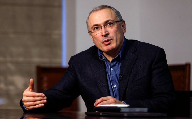 Ходорковски в Twitter: Виц, за който са разстреляли жена, днес приляга на Путин