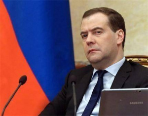 Медведев предупреди: Москва ще реагира сурово на експулсирането на руски дипломати