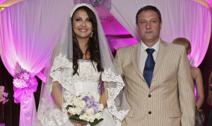 След 11 години брак: Венета Харизанова се разведе, но остана да живее с бившия си