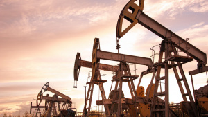 Цената на петрола пак скочи! САЩ с огромен спад в запасите си