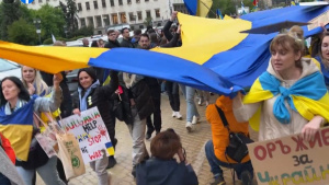 Шествие в София за военна помощ и солидарност с Украйна (ВИДЕО)