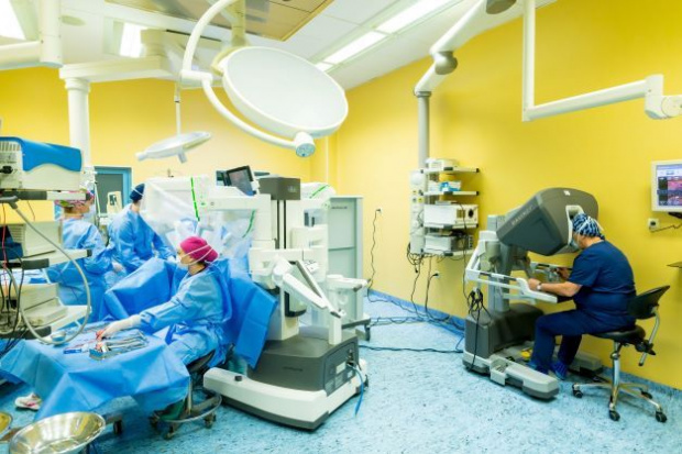 Първа операция с новата роботизирана система "Да Винчи" в Плевен