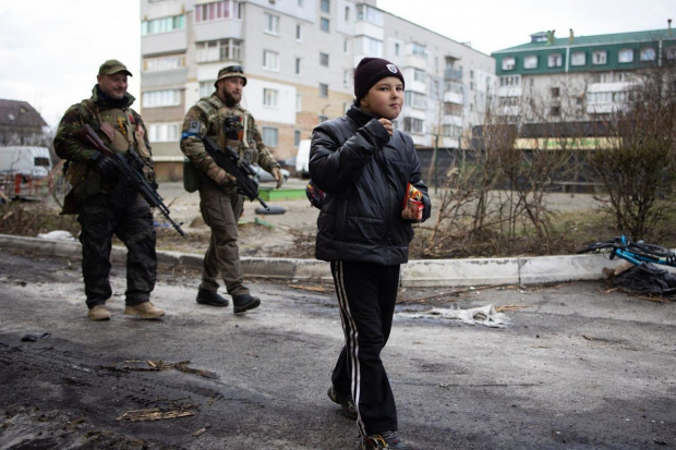 Зеленски: Русия почна нова офанзива в Източна Украйна! Същински ад