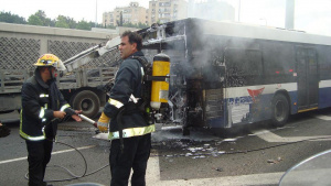 Автобус с 44 украинци се запали на магистрала "Черно море"