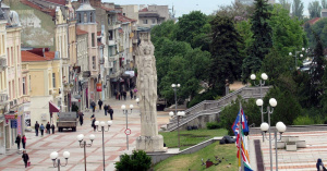 Заплатите в Шуменско намаляват