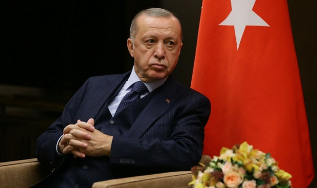 Хитрият Ердоган пак иска да е "мост" между Путин и Зеленски