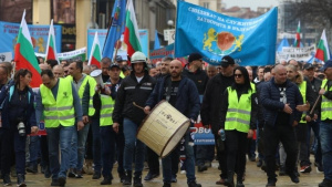 Полицаи и надзиратели отново на протест, искат 25% по-високи заплати