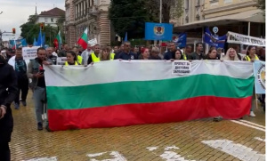 Протест на полицаите: Политиците да решат проблема със заплатите ни