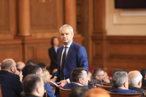 Костадинов: В българския парламент има 5 американски партии, 1 турска и 1 българска