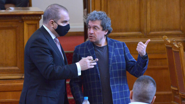 Тошко Йорданов: Петков каза, че иска свой Гешев, защото службите "били на президента