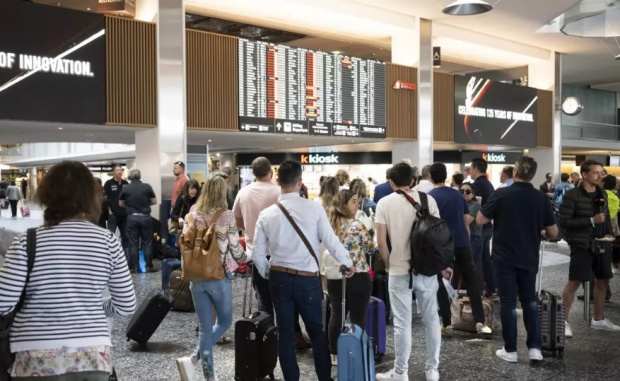 Транспортен хаос: Авиокомпании отменят полети във Великобритания