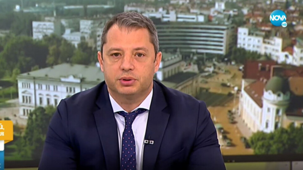 Делян Добрев: Възможно е ПП да напазаруват още депутати и вотът да не мине