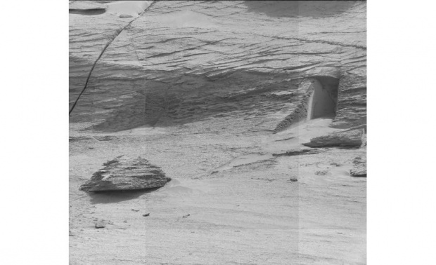 Снимка с портал на Марс взриви социалните мрежи
