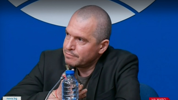 Тошко Йорданов: Кабинетът беше за сваляне и падна! Петков е един образован Борисов