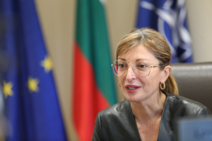 Екатерина Захариева: Ще имаме кабинет на мафията, ако бившите коалиционни партньори се прегърнат в мандата на БСП