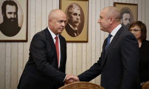 Свиленски взе мандата за БСП от Радев, Нинова призна, че няма име за премиер
