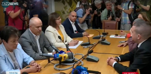 Нинова, Йорданов и Митева на масата за преговори за третия мандат