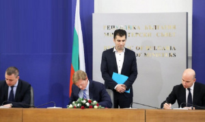 Изслушват Кирил Петков и Александър Николов за меморандума с Джемкорп за 1 млрд. долара