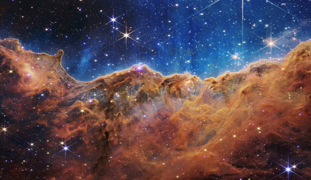 Инкубатор за звезди: Космическият телескоп Джеймс Уеб засне мъглявината Карина