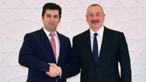 Азербайджанската визита: Договори ли Петков допълнителни количества газ?