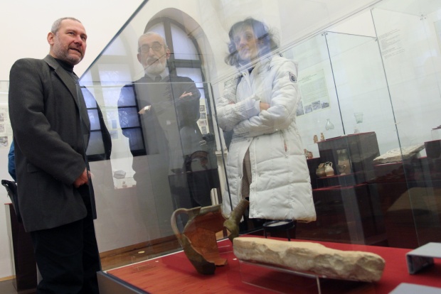 Тази вечер в Археологическия музей беше открита Петата национална изложба „БЪЛГАРСКА АРХЕОЛОГИЯ 2011“. В експозицията са представени най-значимите обекти и находки от цялата страна през изминалия сезон, съвместно с 21 други музея.