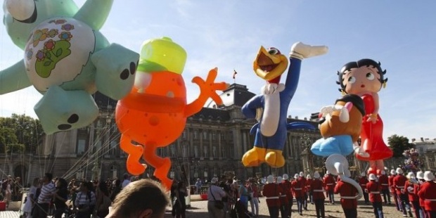 В Брюксел се проведе парад на балоните, които бяха във форма на герои от комикси.