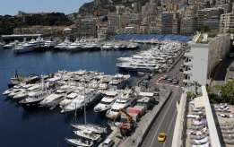 Изглед над пристанището Монте Карло в Монако, където в неделя 26 май ще се проведе шестият от 20-те кръга на Формула 1.