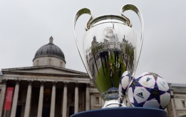 Купата на Шампионската лига е изложена на площада Трафалгар в Лондон. На 25 май на стадион Уембли, Байерн Мюнхен излиза срещи Борусия Дортмунд във финала на най-престижния футболен турнир.