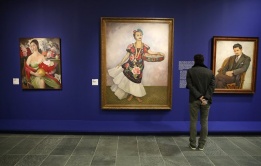 Изложба, посветена на Фрида Кало, от мексиканския художник Диего Ривера, бе открита в Orangerie Museum в Париж