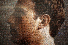 Портрет на основателя на "Фейсбук" Марк Зукърбърг от малки снимки на китайци бе изложен в изложбата "Лицето на Фейсбук" в Сингапур, по случай 10 години от основаването на социалната мрежа