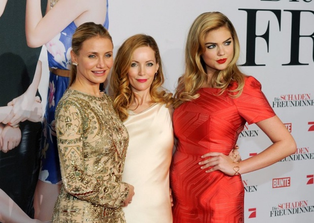 Актрисите Камерън Диас, Лесли Ман и Кейт Ъптън позират на премиерата на филма "Другата жена" в Мюнхен, Германия