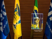 Представиха официалния трофей и флагове на 64-тия Конгрес на ФИФА в Сао Пауло, Бразилия, където на 12 юни започва Световното първенство по футбол