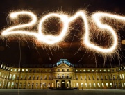 Фойерверки във формата на новата 2015 година изпробват в Щутгарт, Германия