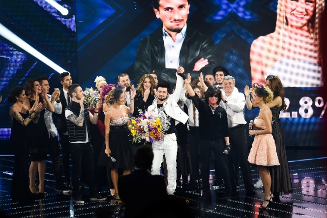Славин Славчев е победител в третото българско издание на X Factor