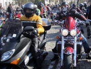 Хиляди яхнаха мотоциклети и скутери, за да се включат в най-голямото в България групово каране на мотори с призива да открият  безавариен мотосезон 2016