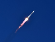 Ракета носител „Союз-2.1а” с три спътника успешно се изстреля от новия руски космодрум „Восточний”, съобщи „Роскосмос”