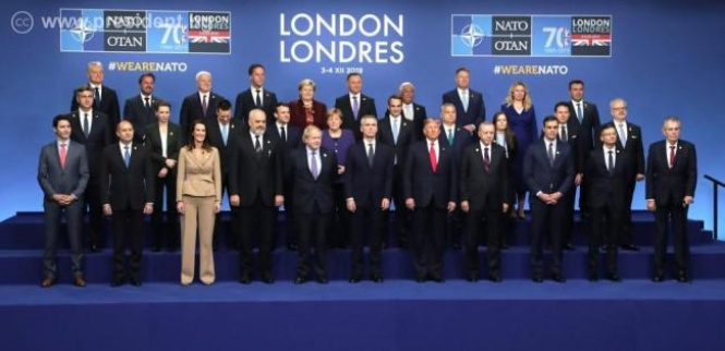 Радев е на посещение във Великобритания за участие в срещата на върха на НАТО